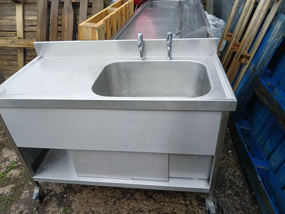 Stainless steel cabbinet /new ...delivered - Image 1
