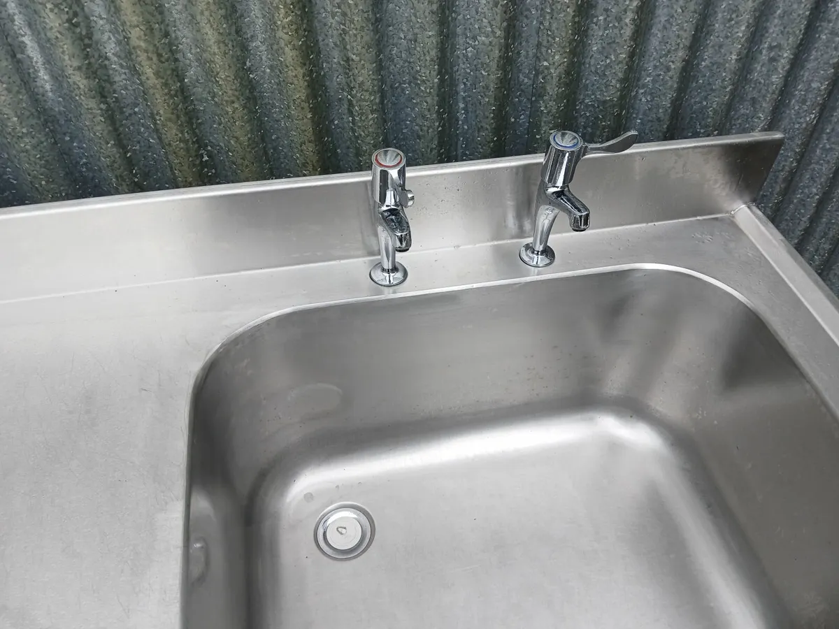 Stainless steel cabbinet /new ...delivered - Image 2