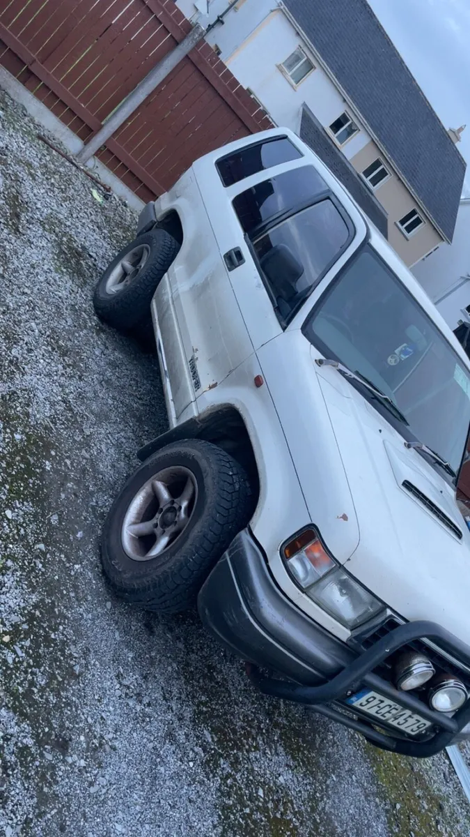 Isuzu trooper - Image 1