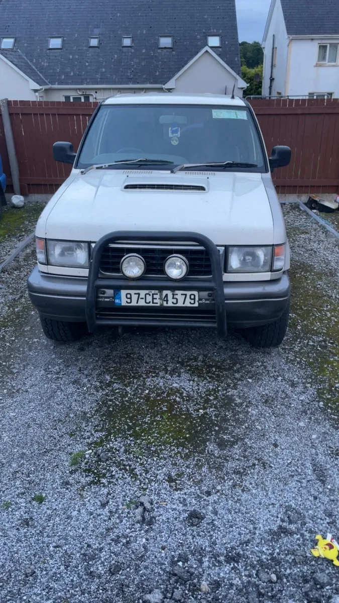 Isuzu trooper - Image 2