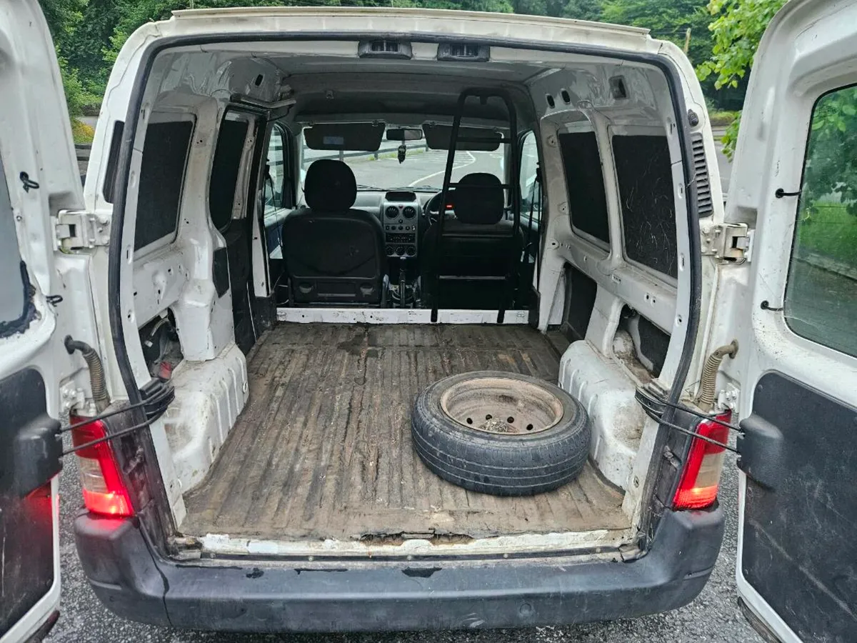 Peugeot partner 1.9d - Image 4