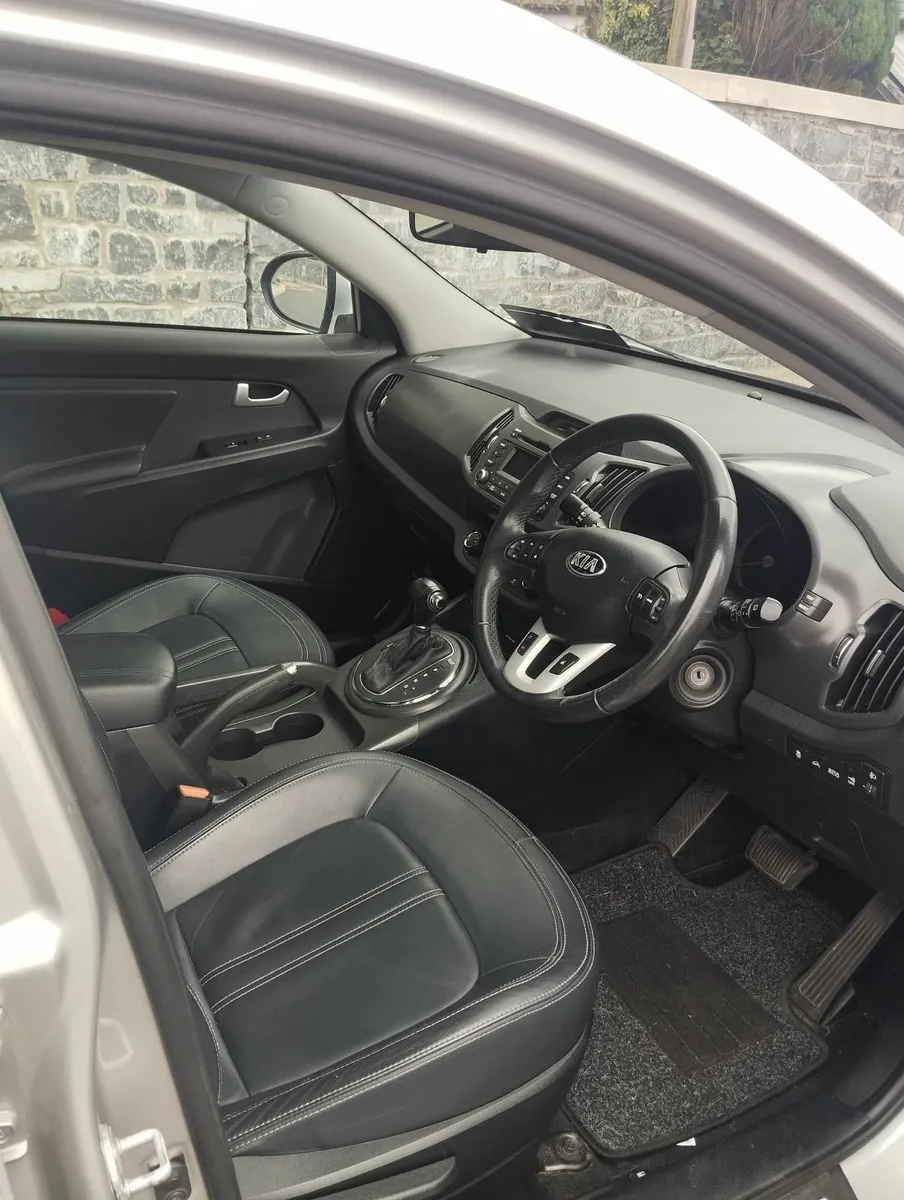 Kia Sportage 2014 Automatic - Image 4