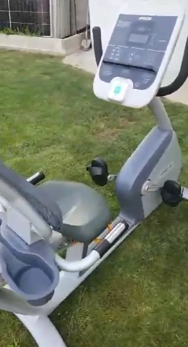 Exercise bicycle - Image 1