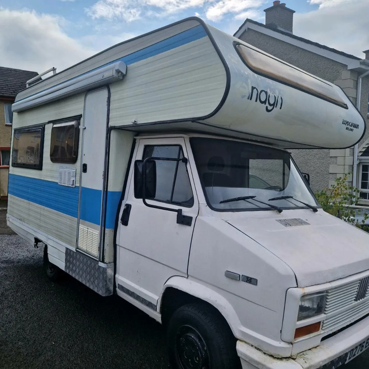 Camper van - Image 2