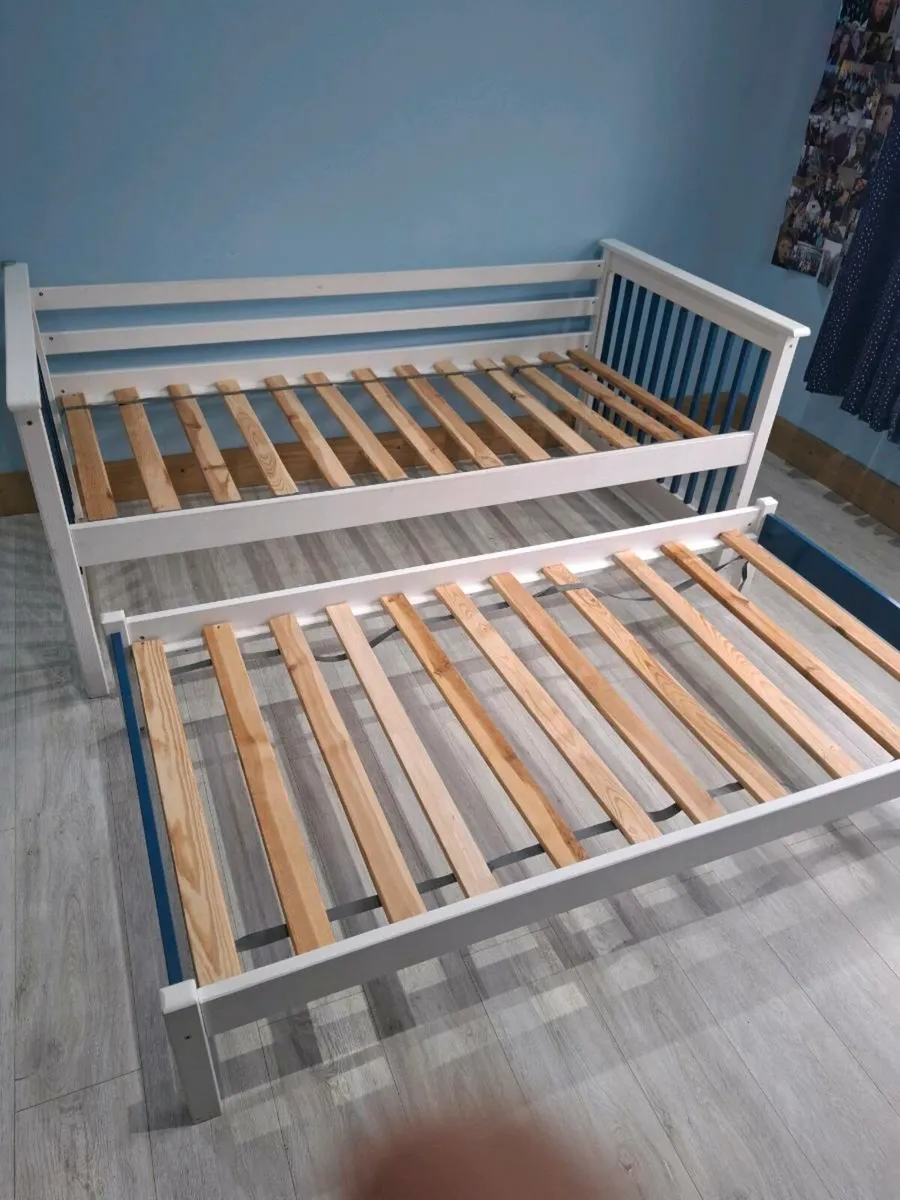 Trundle bed - Image 2