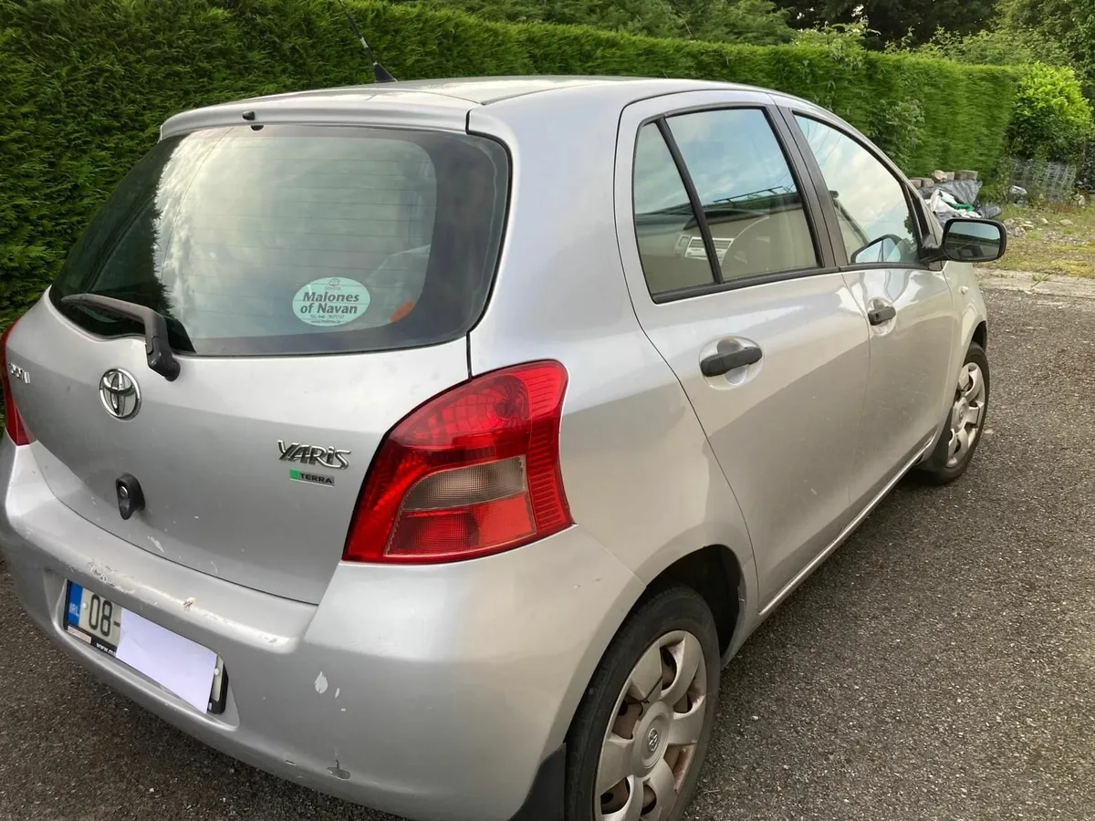 Toyota Yaris 2008 - Image 2