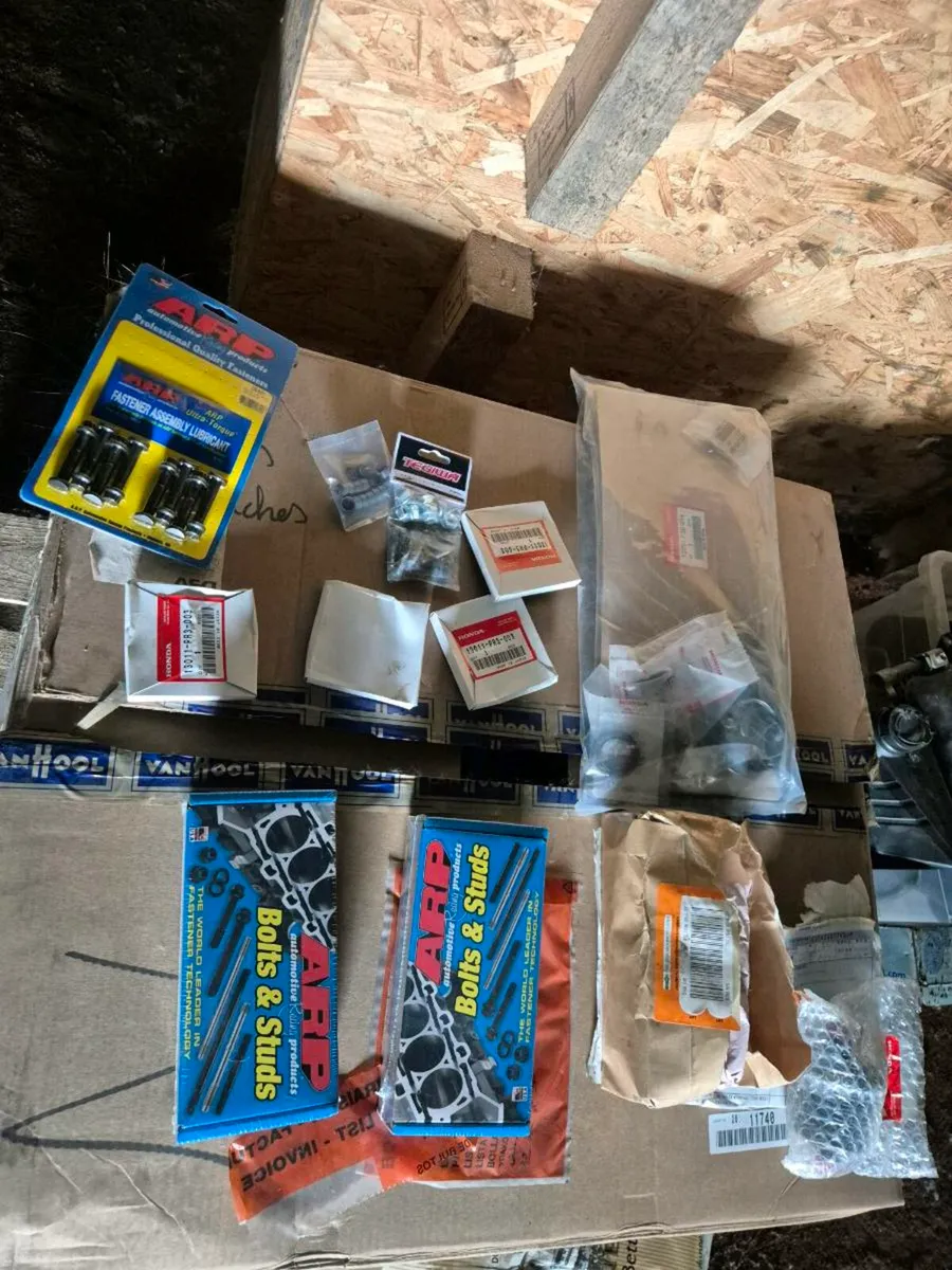 Honda EK9 Engine and rebuild kit - Image 1