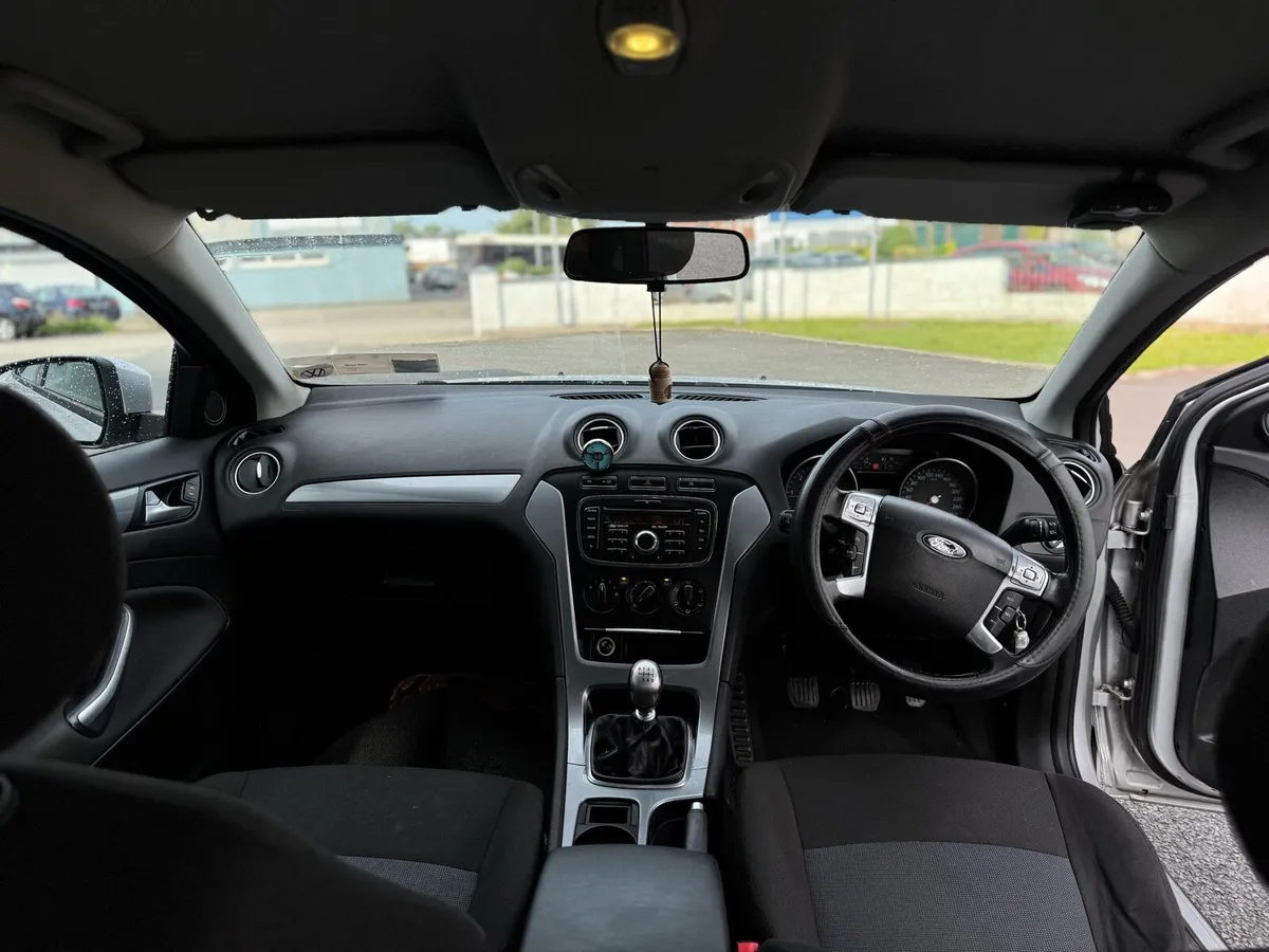 NEW NCT!!! Ford Mondeo 2013 diesel 1.6L - Image 3