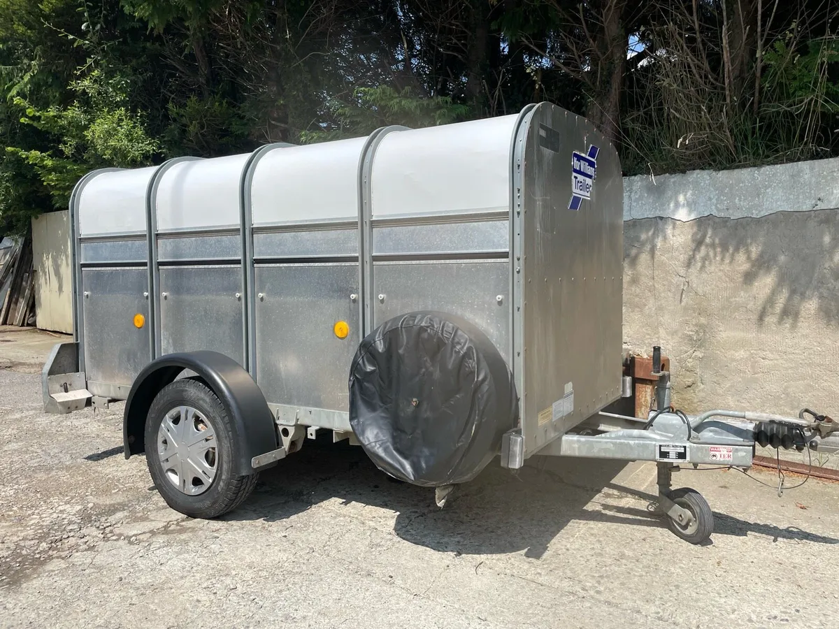 Ifor Williams sheep trailer - Image 1