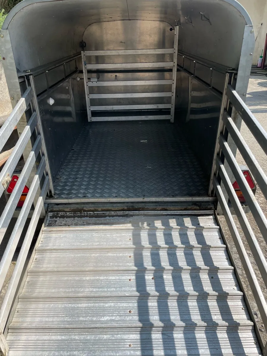 Ifor Williams sheep trailer - Image 3
