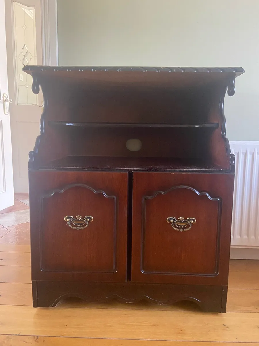 Tv stand / Cabinet - Image 2