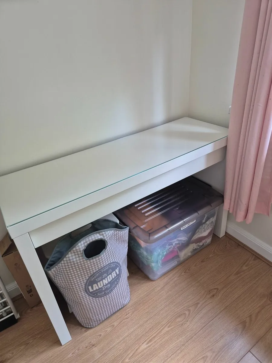 Dressing table and stool - Image 4