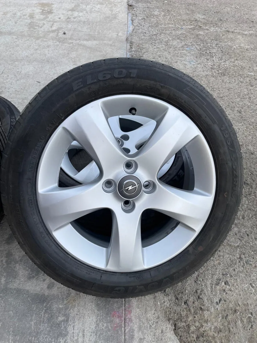 Opel Corsa Alloy Wheels & Tyres 195/55R16 - Image 1