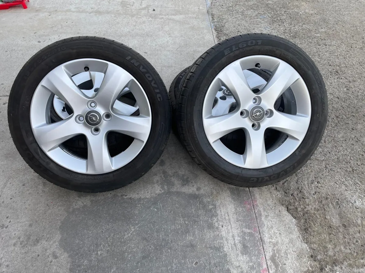 Opel Corsa Alloy Wheels & Tyres 195/55R16 - Image 2