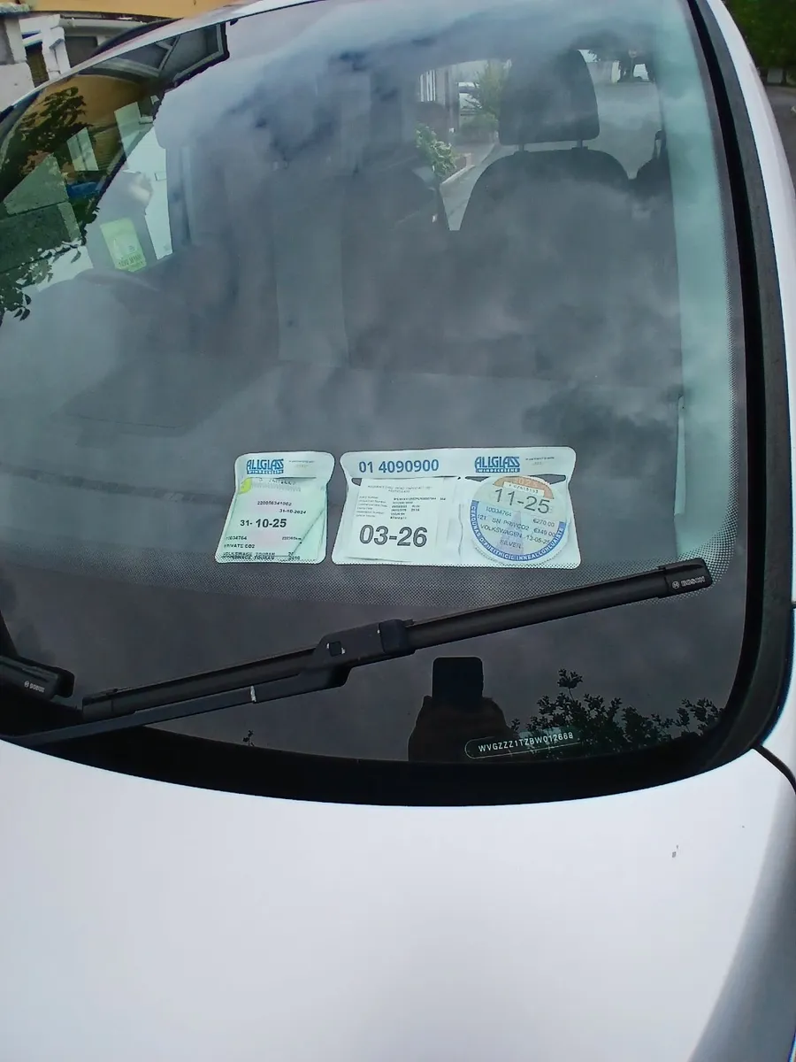 Volkswagen Touran 2010 Diesel 1,6 - Image 1