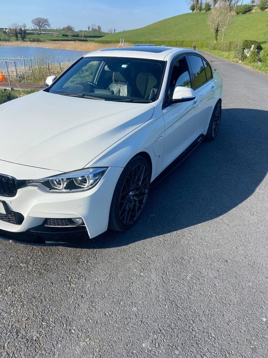 Alpine White BMW 330E MSport - Image 3