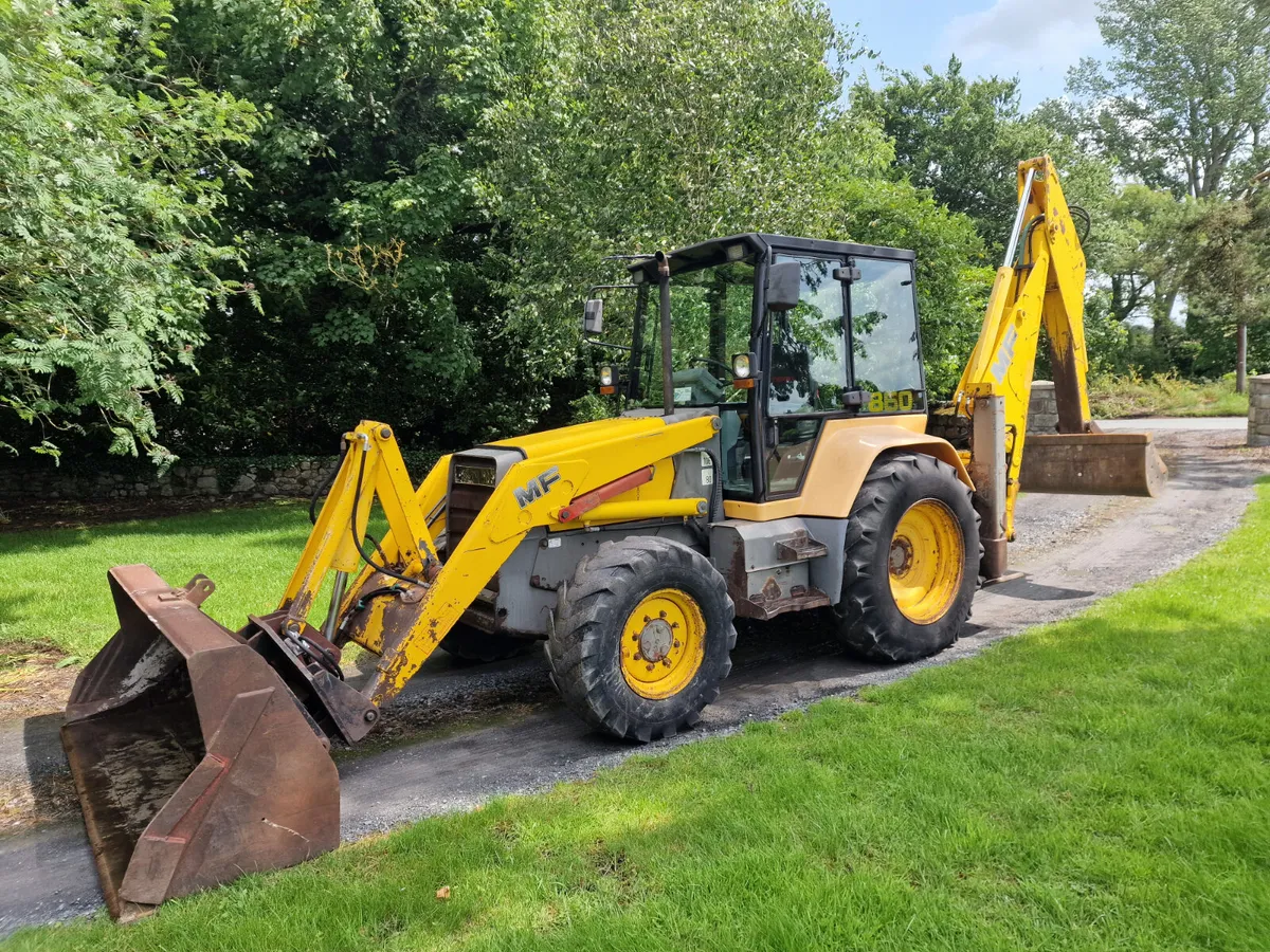 Massey 860 - Image 1