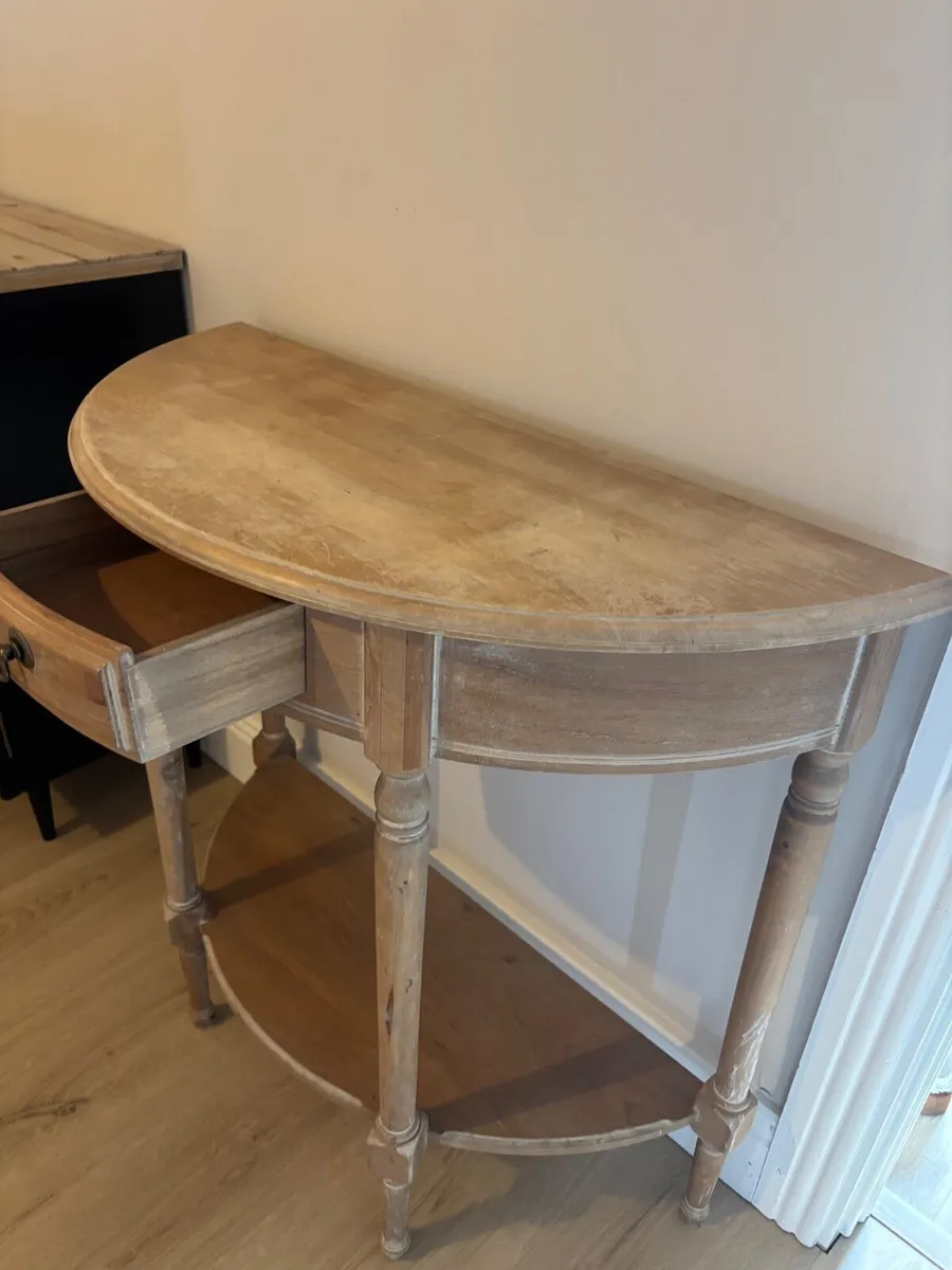Half moon hall table - Image 2