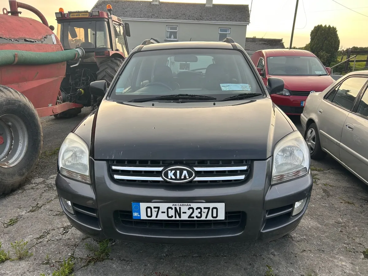 2007 Kia Sportage 4 WD diesel doe and tax - Image 3