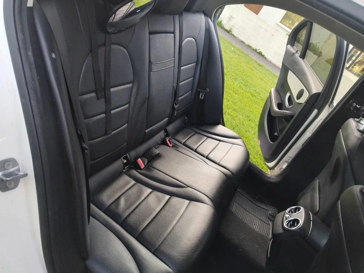 Mercedes-Benz C-Class 2016 - Image 4