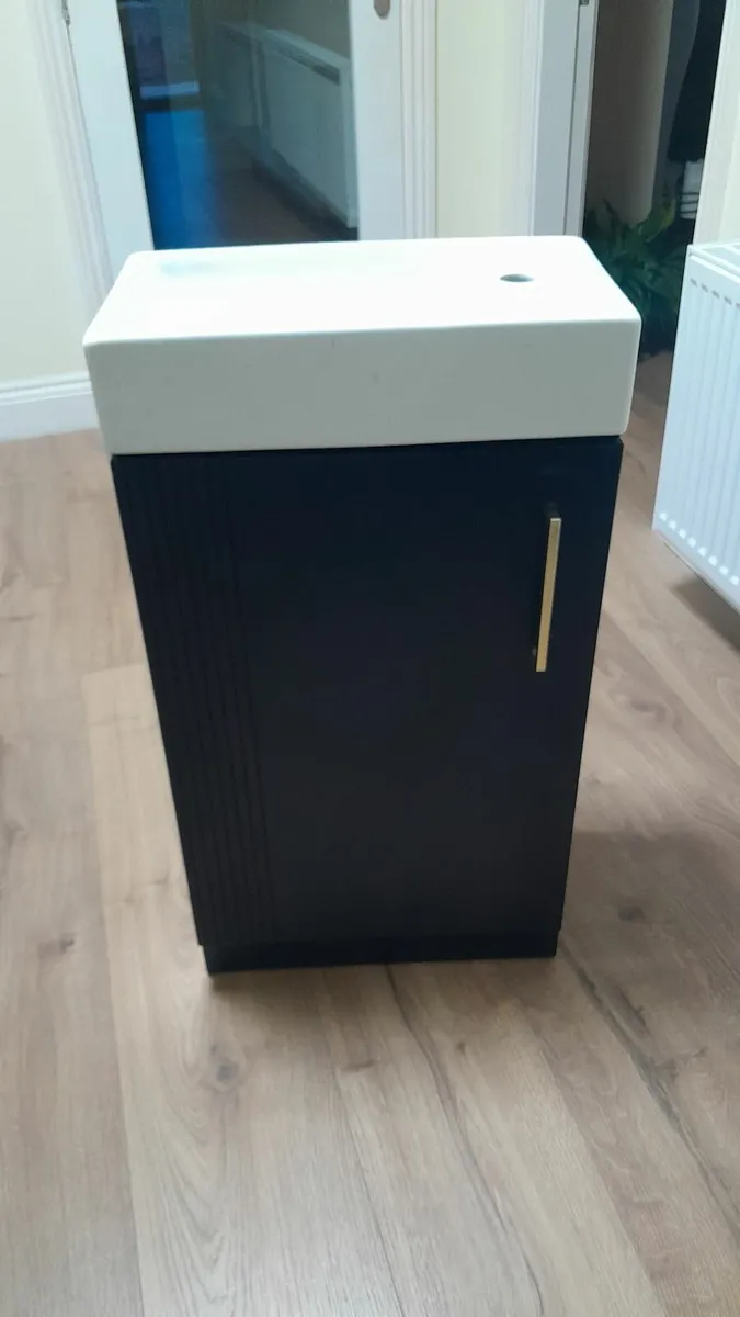 Cloakroom sink and vanity unit - Image 1