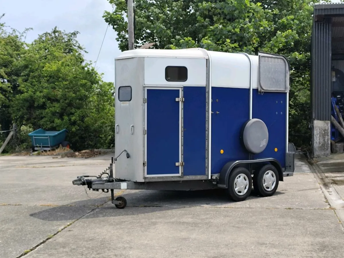 Ifor Williams 505 horse box - Image 1