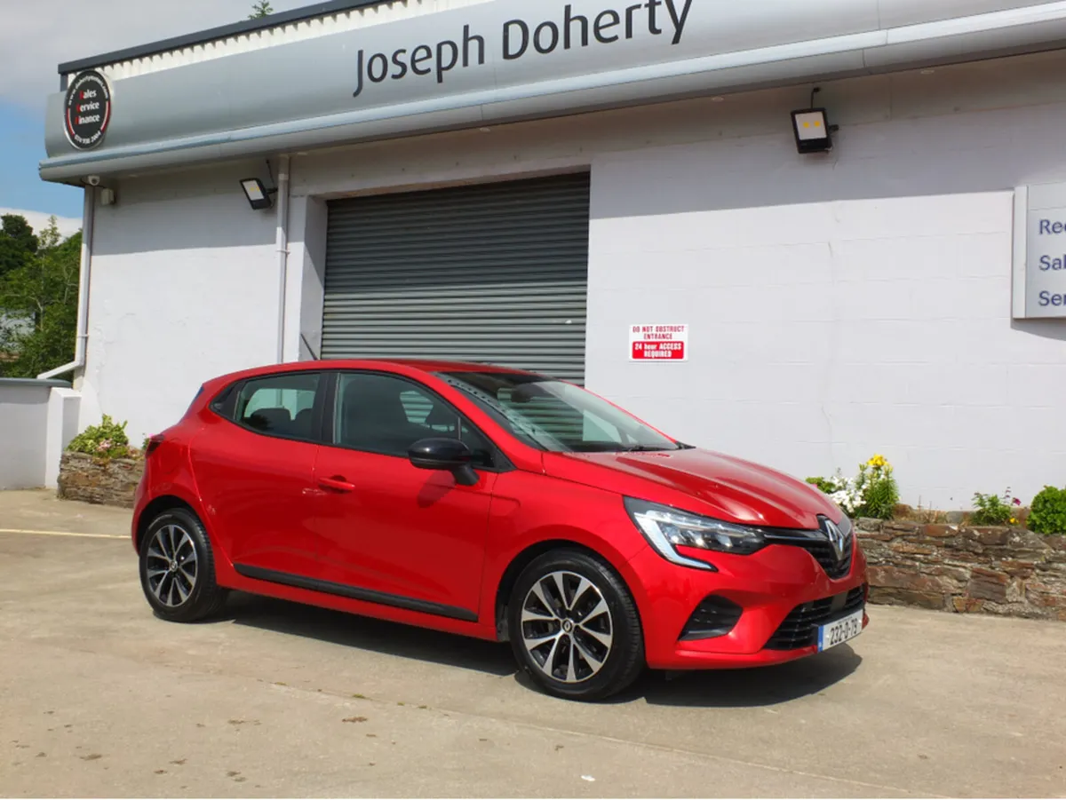 Renault Clio - Image 2