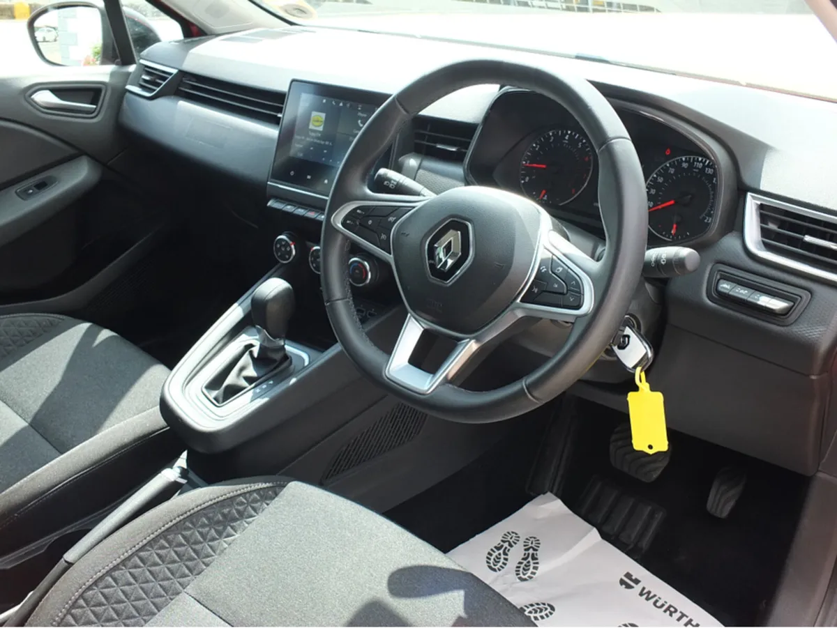 Renault Clio - Image 4