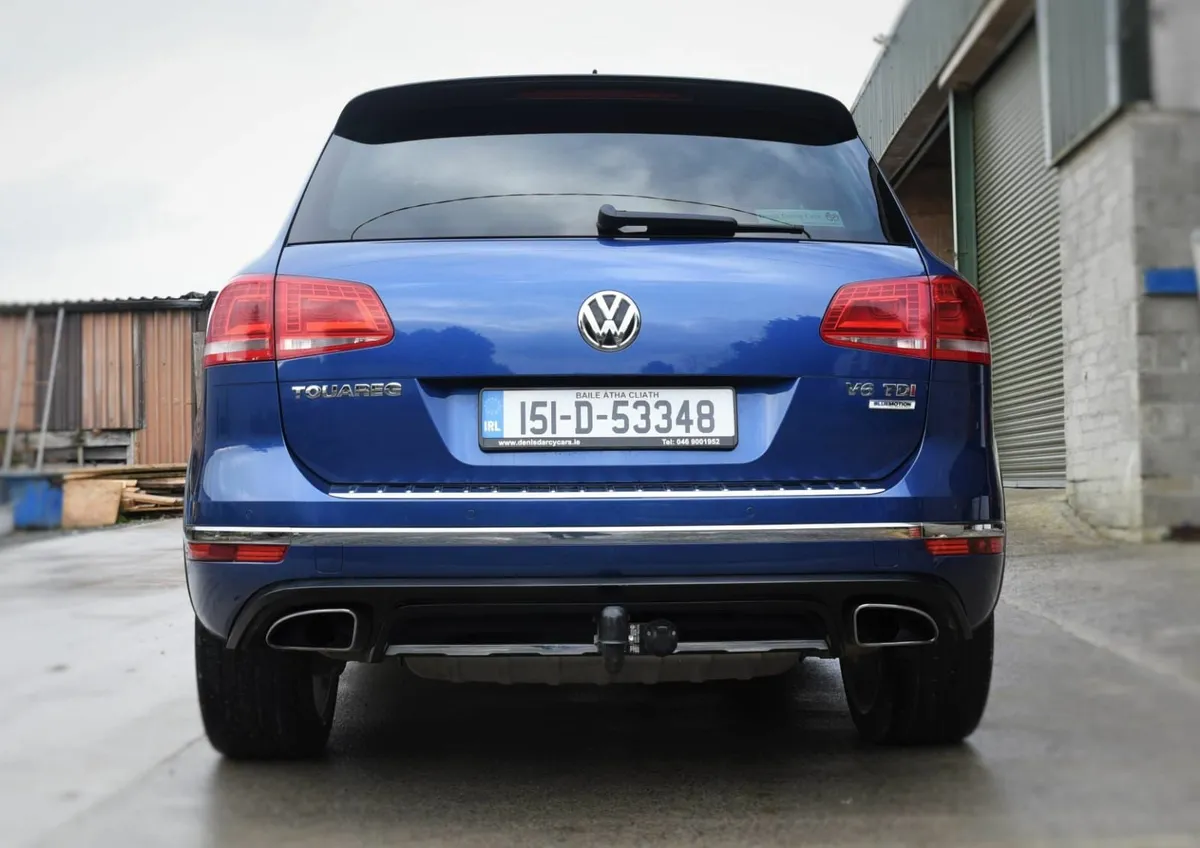 Volkswagen Touareg 2015 RLine 3.0L TDI V6 262HP - Image 3