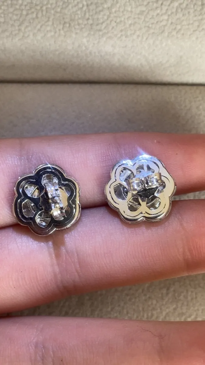 Diamond earrings - Image 2