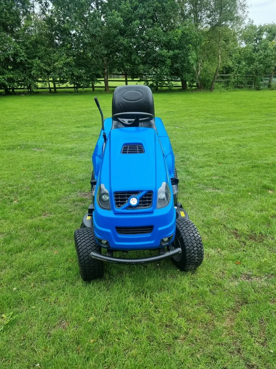 Ride on Mower - Image 2