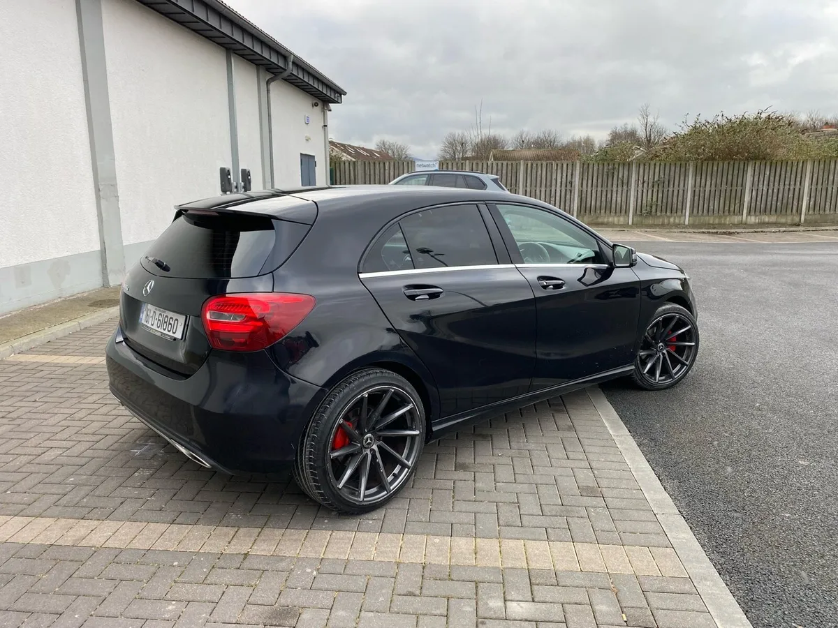 Automatic 2016 Mercedes A-class 1.5 Diesel - Image 2