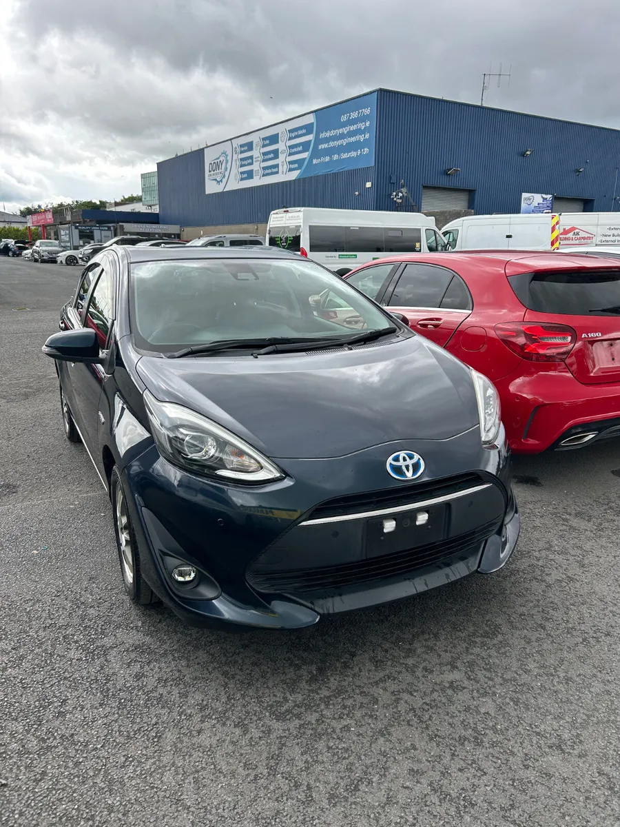 Toyota Aqua high specs Leather seats - Image 1