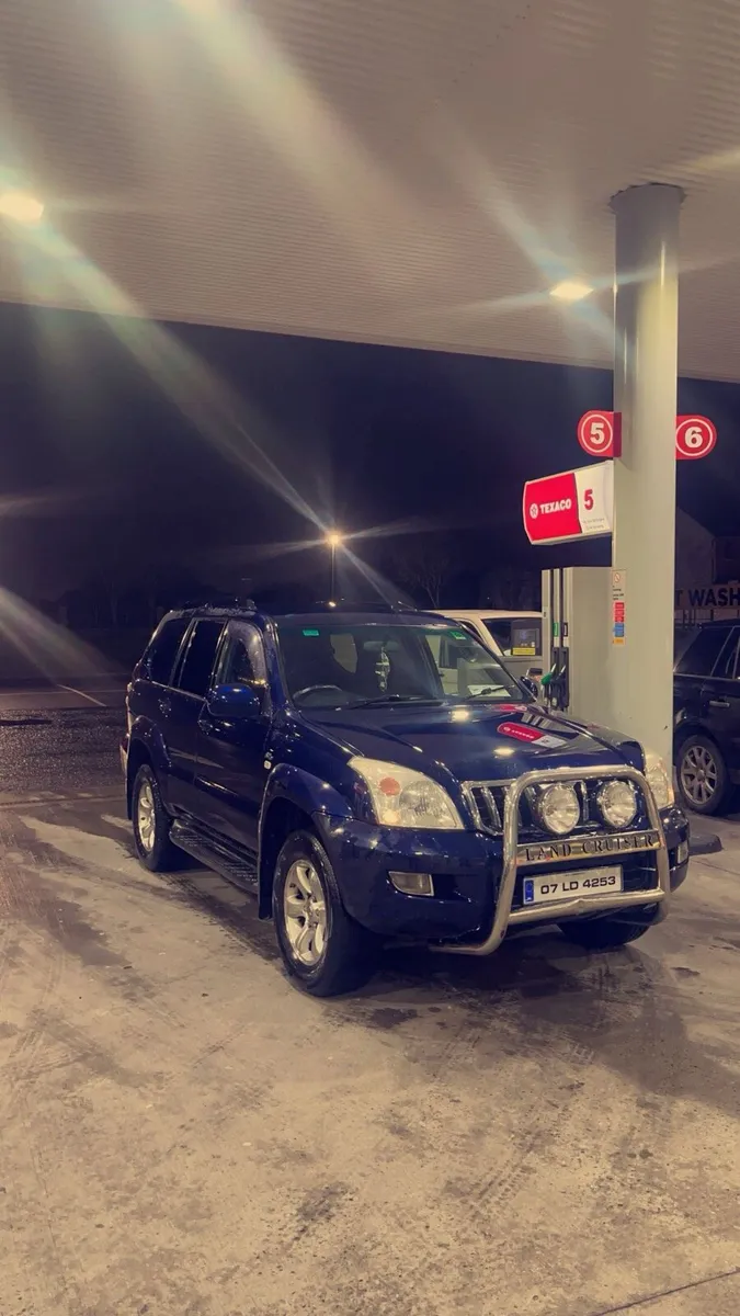 TOYOTA LANDCRUISER - Image 1