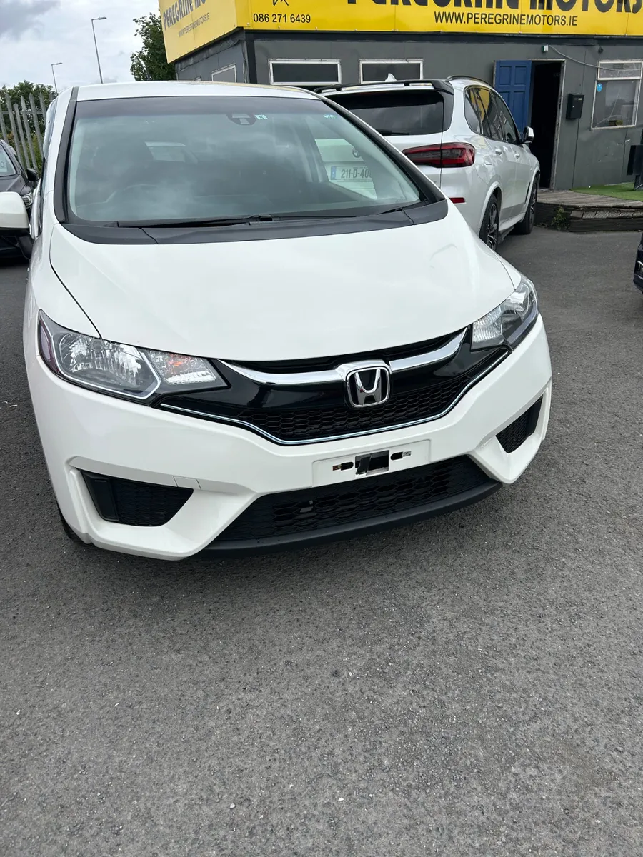 Honda fit auto hybrid low millage - Image 3