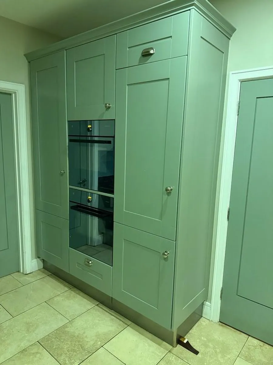 Siematic Solid Oak fitted kitchen & granite countertop - Image 4