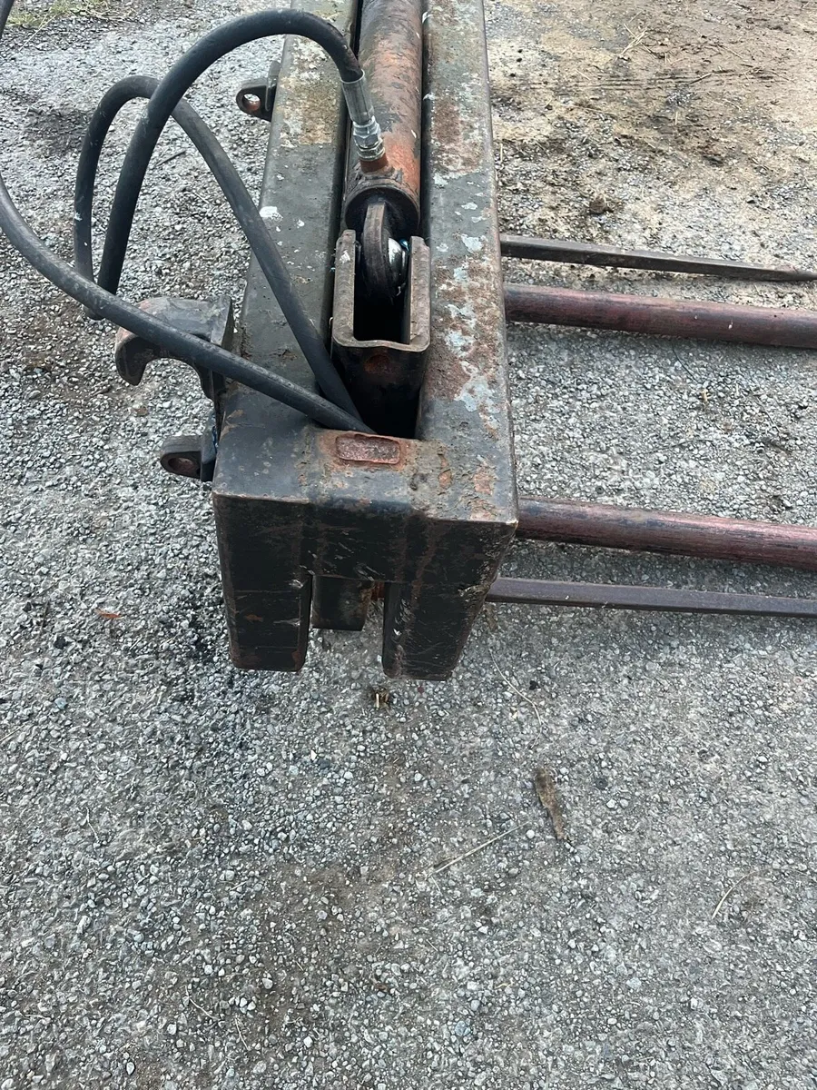 Bale handler - Image 3