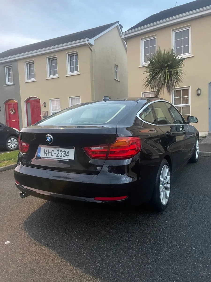 BMW 3-Series 2014 - Image 2