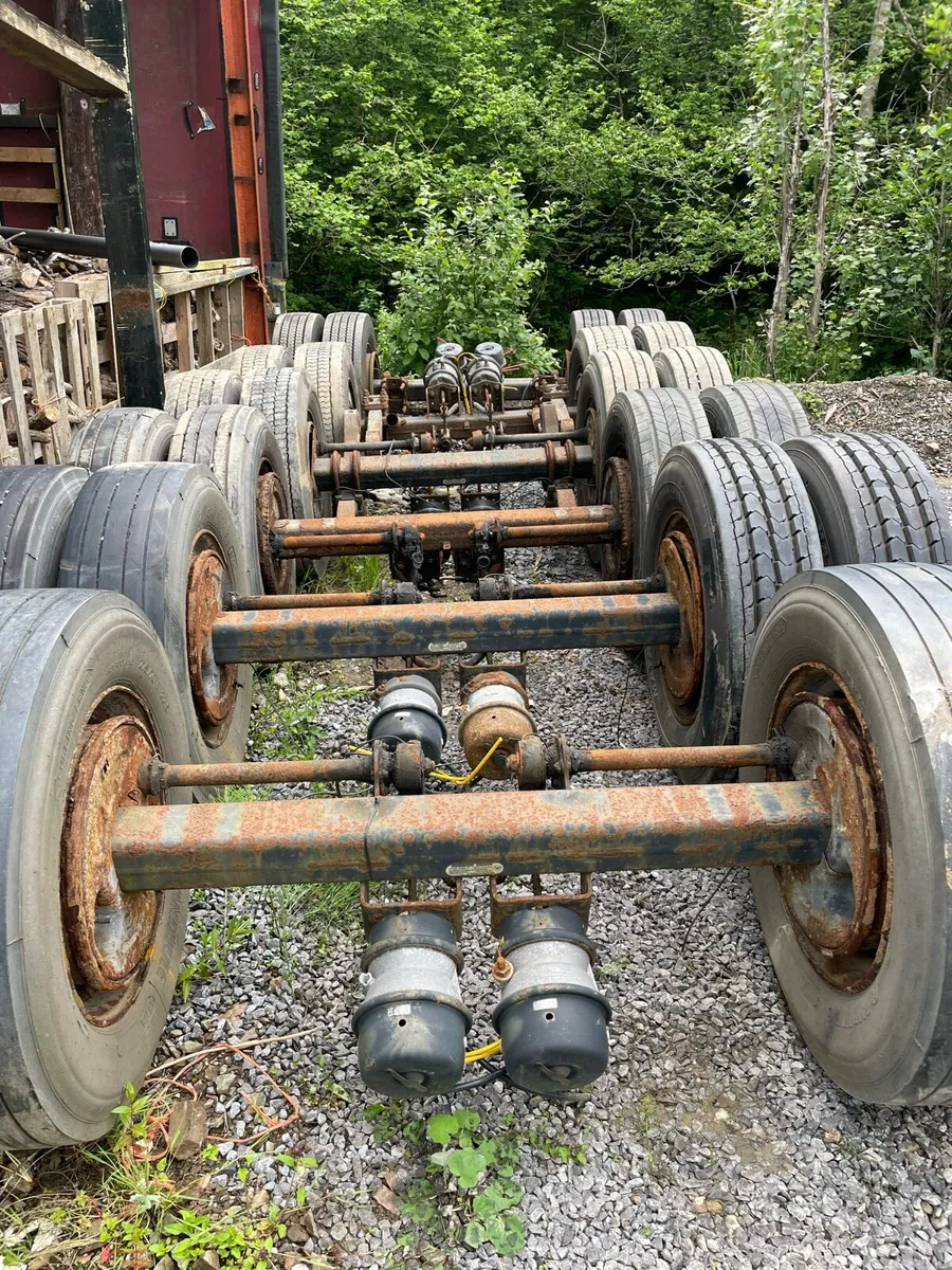 Trailer axels - Image 1