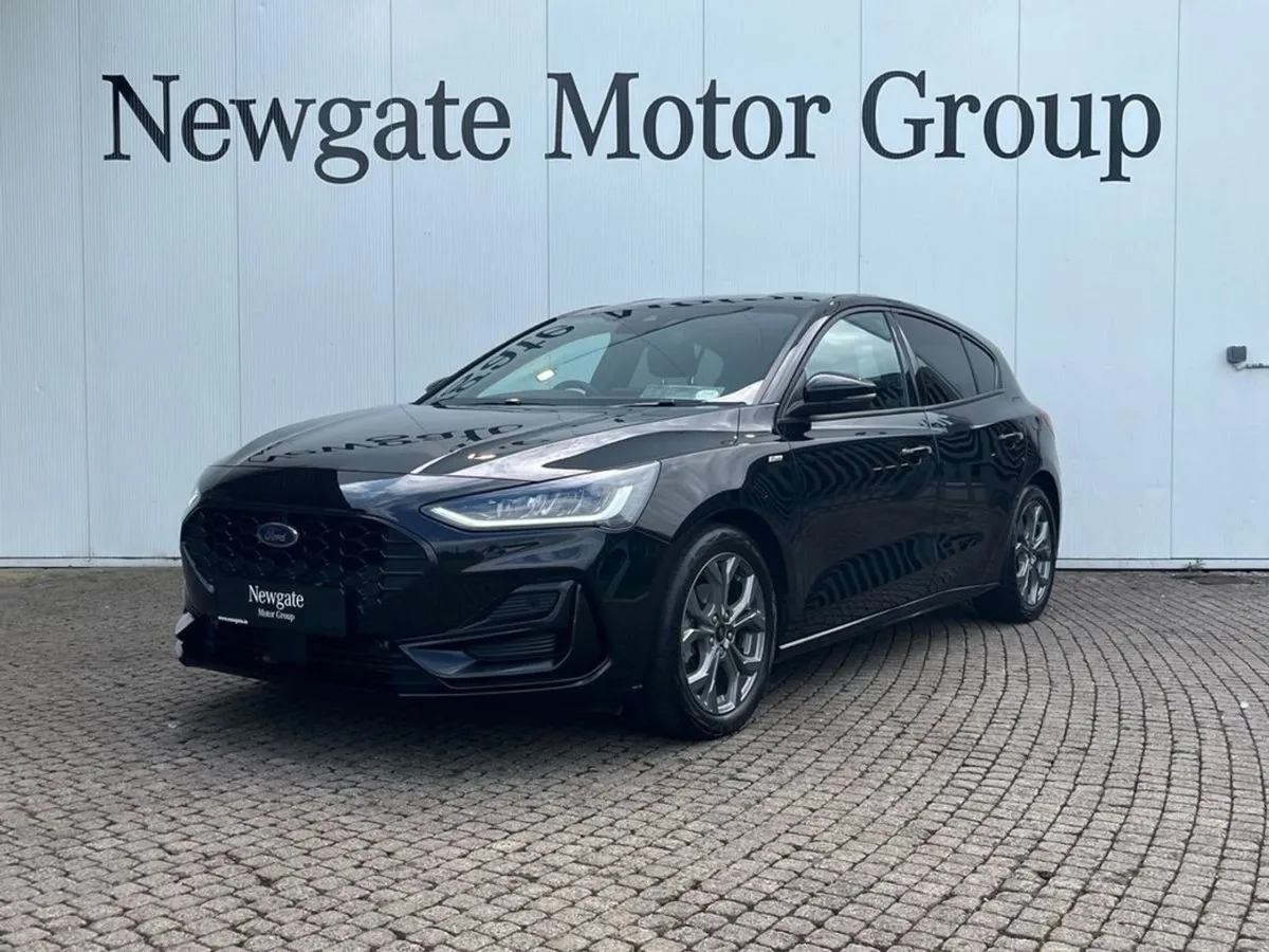 Ford Focus St-line Style 5D 1.0t 125 M6 4 - Image 4