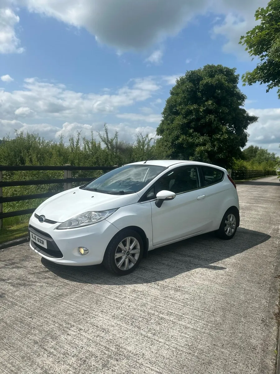 Ford Fiesta 1.2 petrol - Image 3