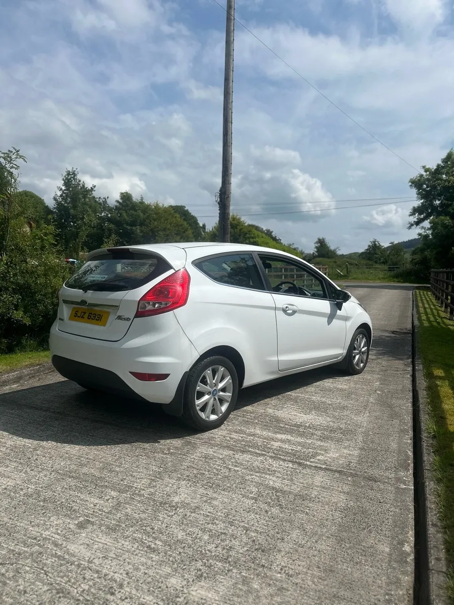 Ford Fiesta 1.2 petrol - Image 4
