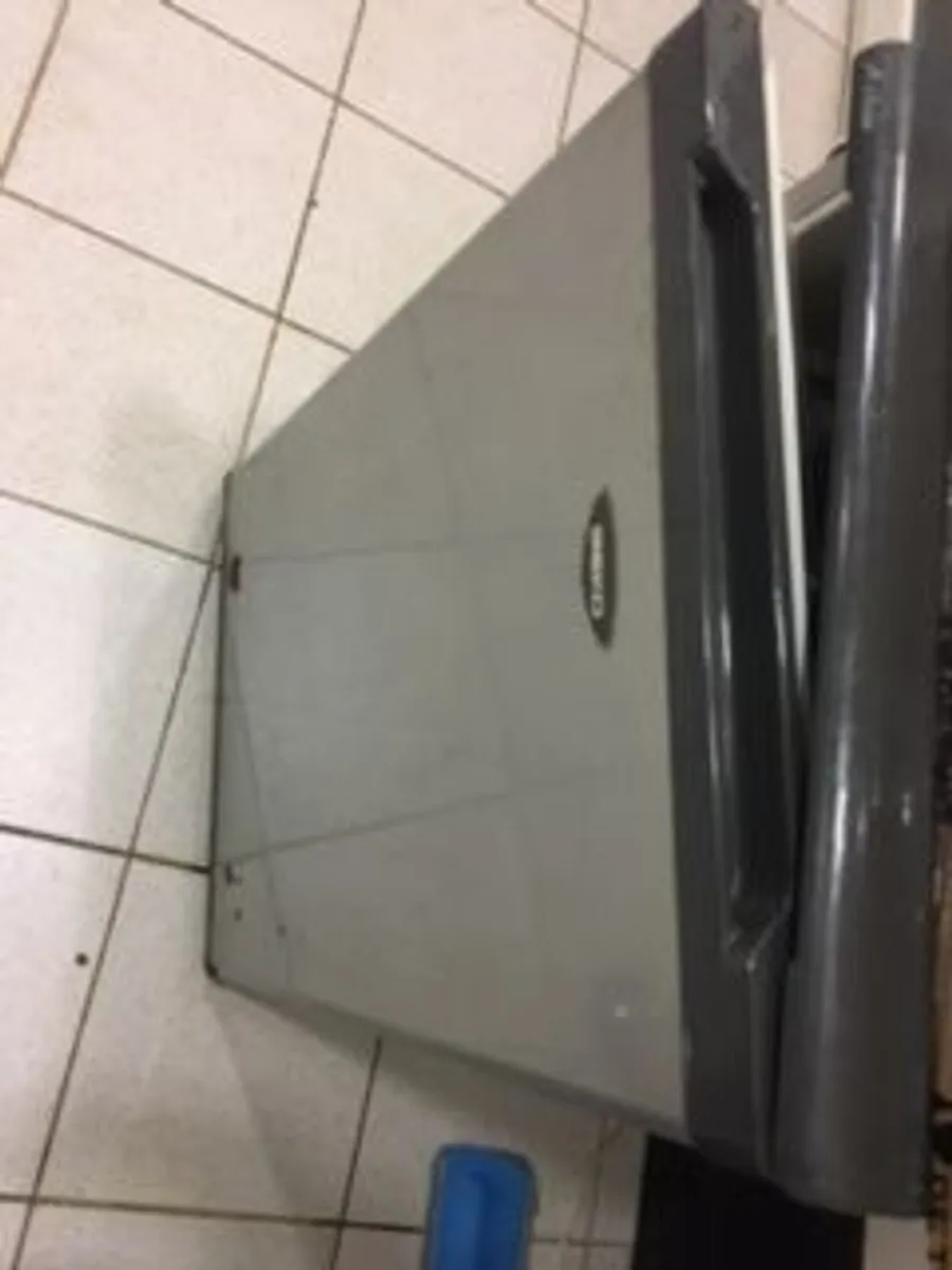 Silver Beko Undercounter fridge 50euro - Image 1