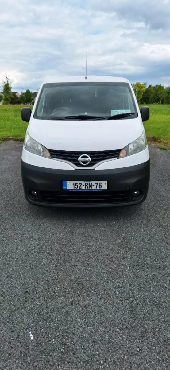 2015 Nissan NV200 - Image 2