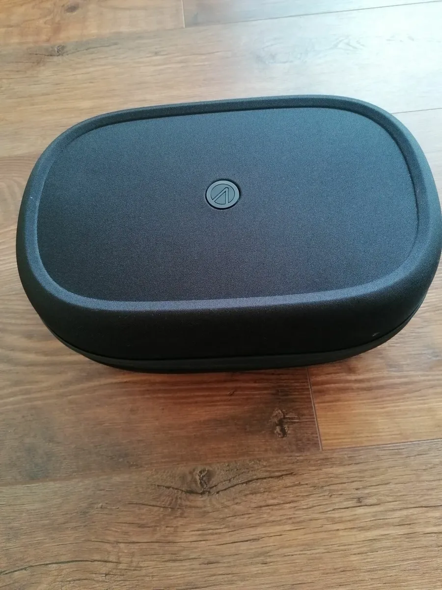 Meta Quest 3S VR Headset - Image 3