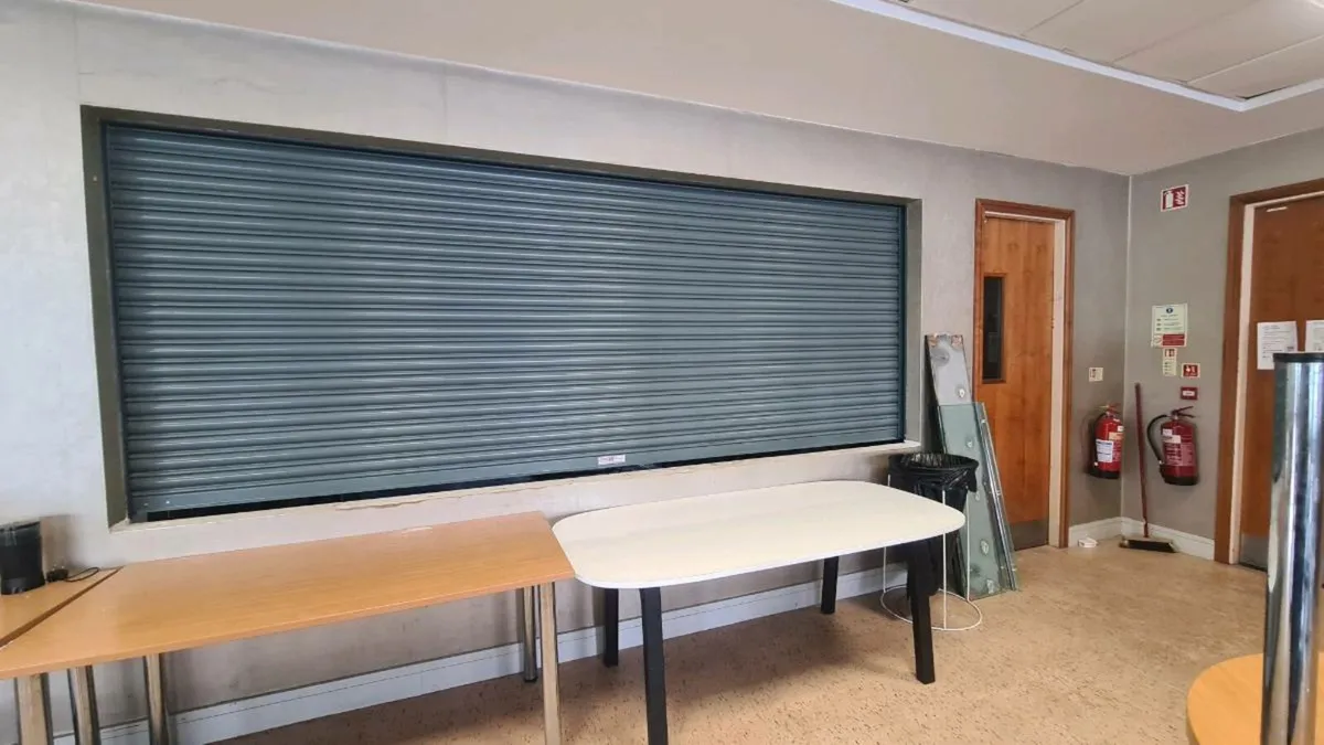 Roller shutter door - Image 2