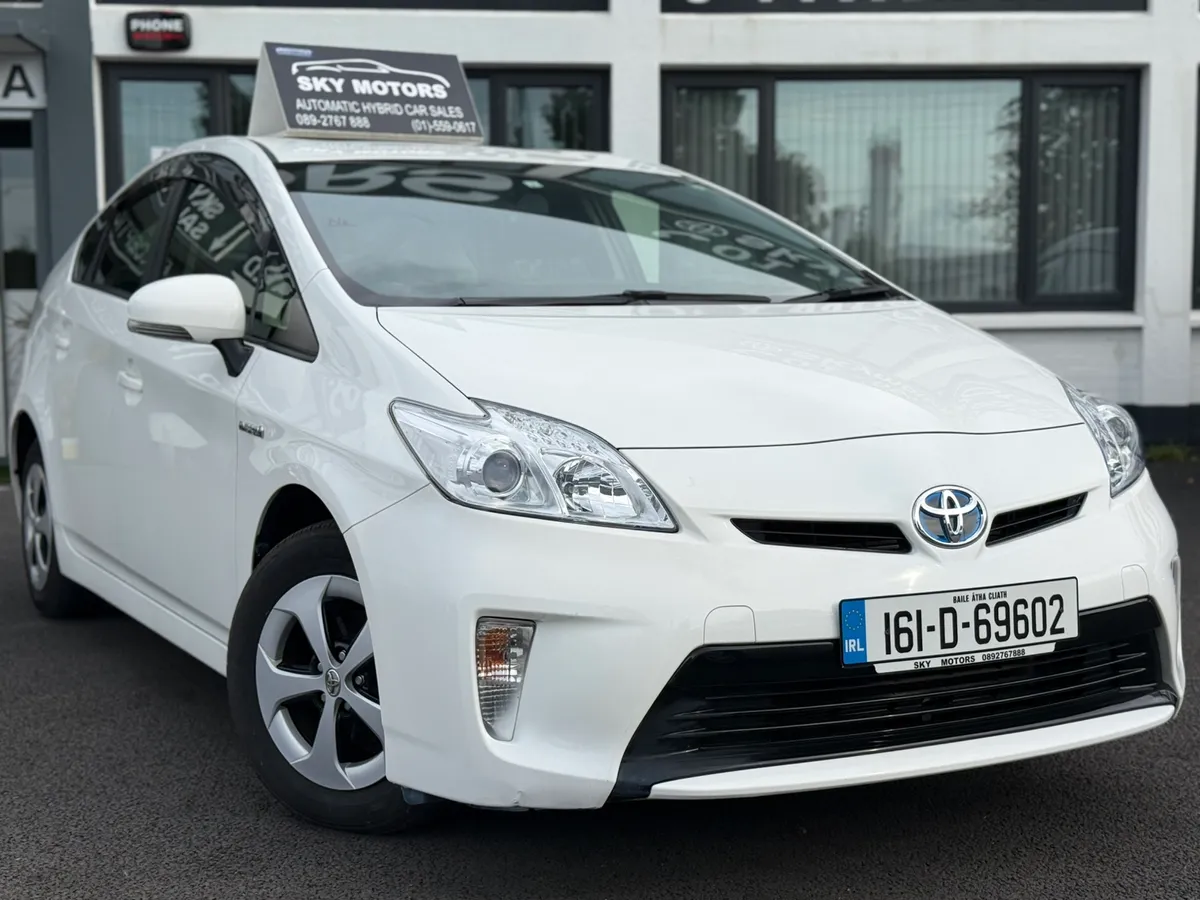 2016 Toyota Prius 1.8 Hybrid  automatic - Image 1