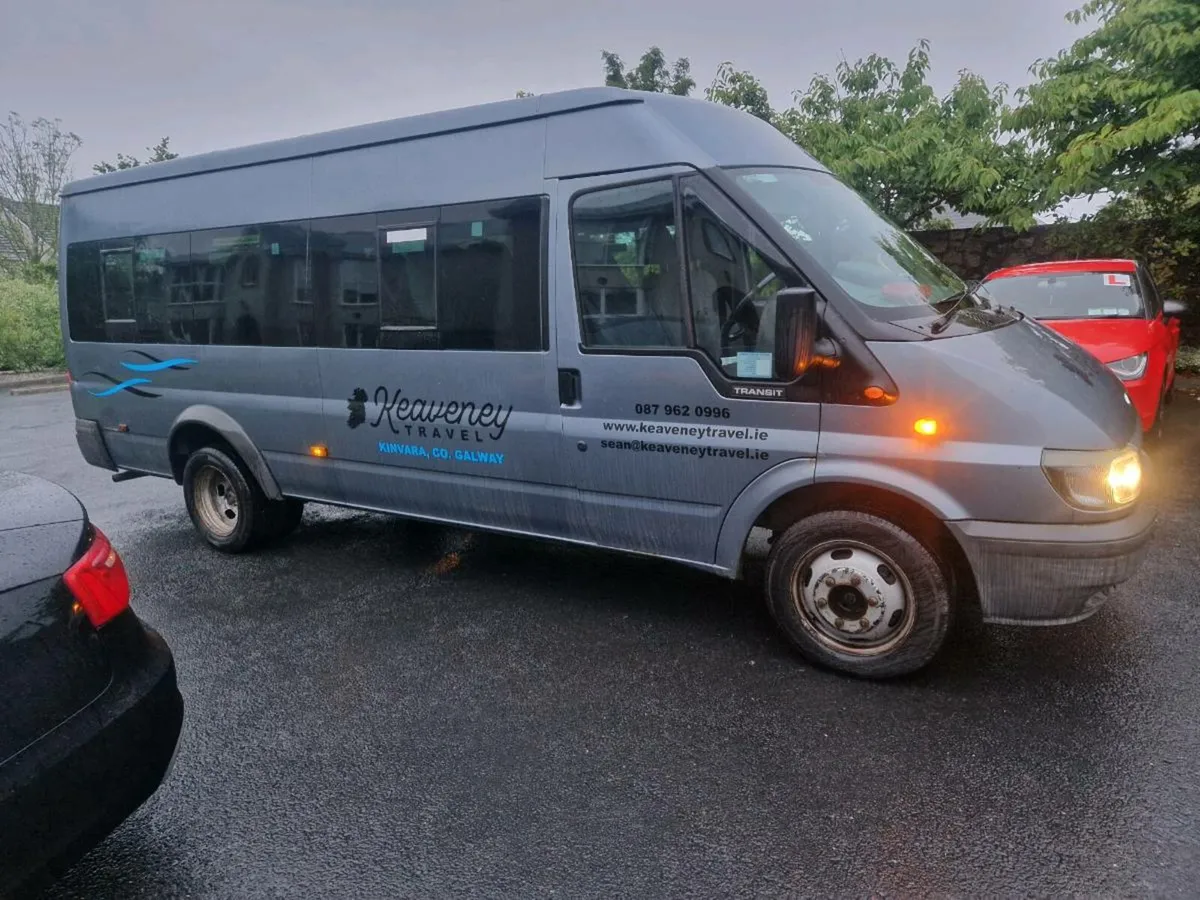 Transit mini bus - Image 1