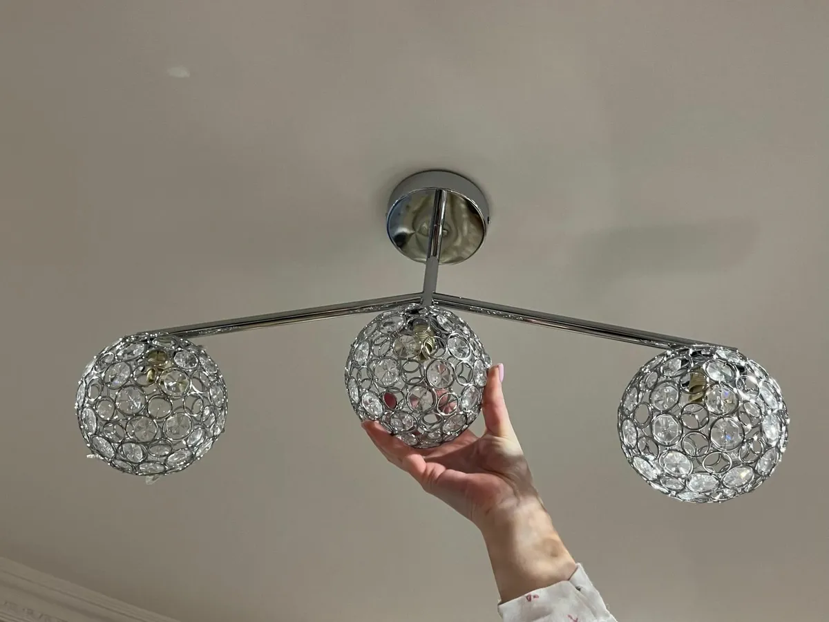 New-3 Light Chrome Ceiling Fitting + 2 Wall Lights - Image 4