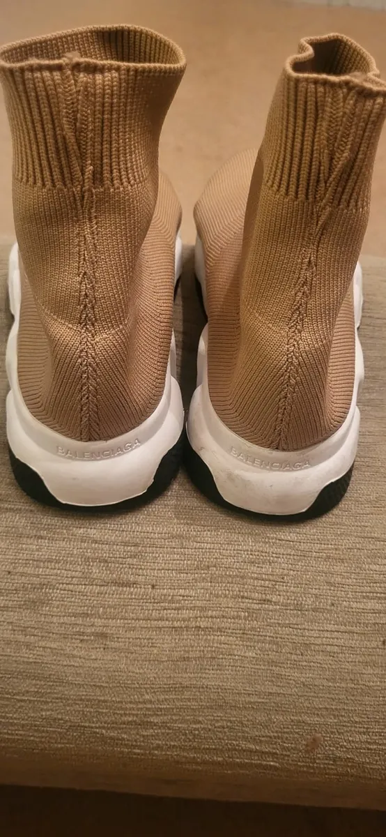 Runners - Image 4